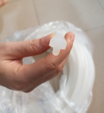 gioăng silicone chữ T chịu nhiệt